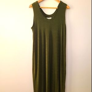 Flax Dark Green Sleeveless Maxi Dress